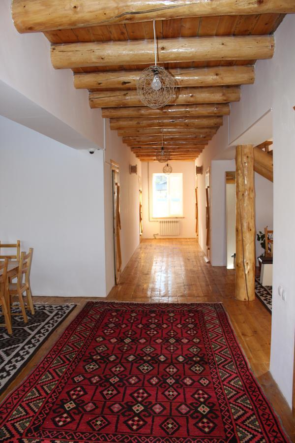 Matsunoki Hotel Karakol Luaran gambar